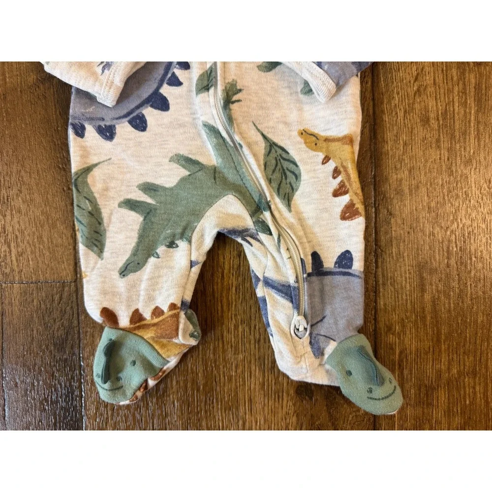 Carters Preemie Baby Boy Sleeper Dinosaur Cute Feet Outfit Zipper Cotton Doll 2
